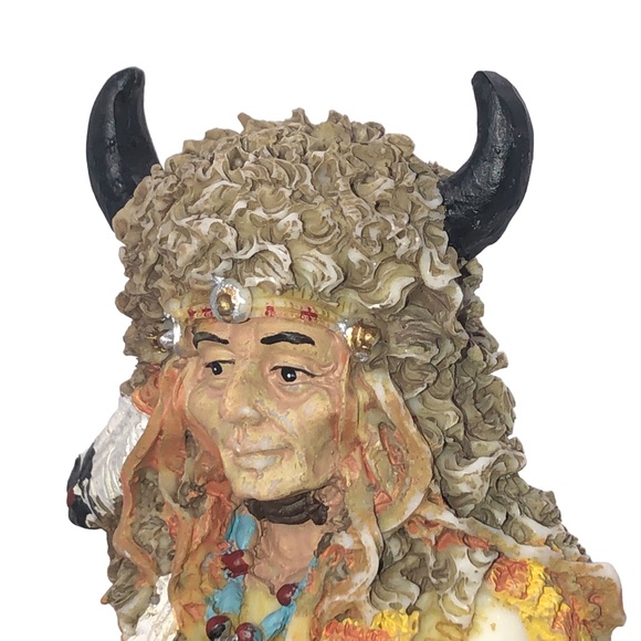 Native American Indian Figurine Sculpture Holding Spear - Picture 6 of 12